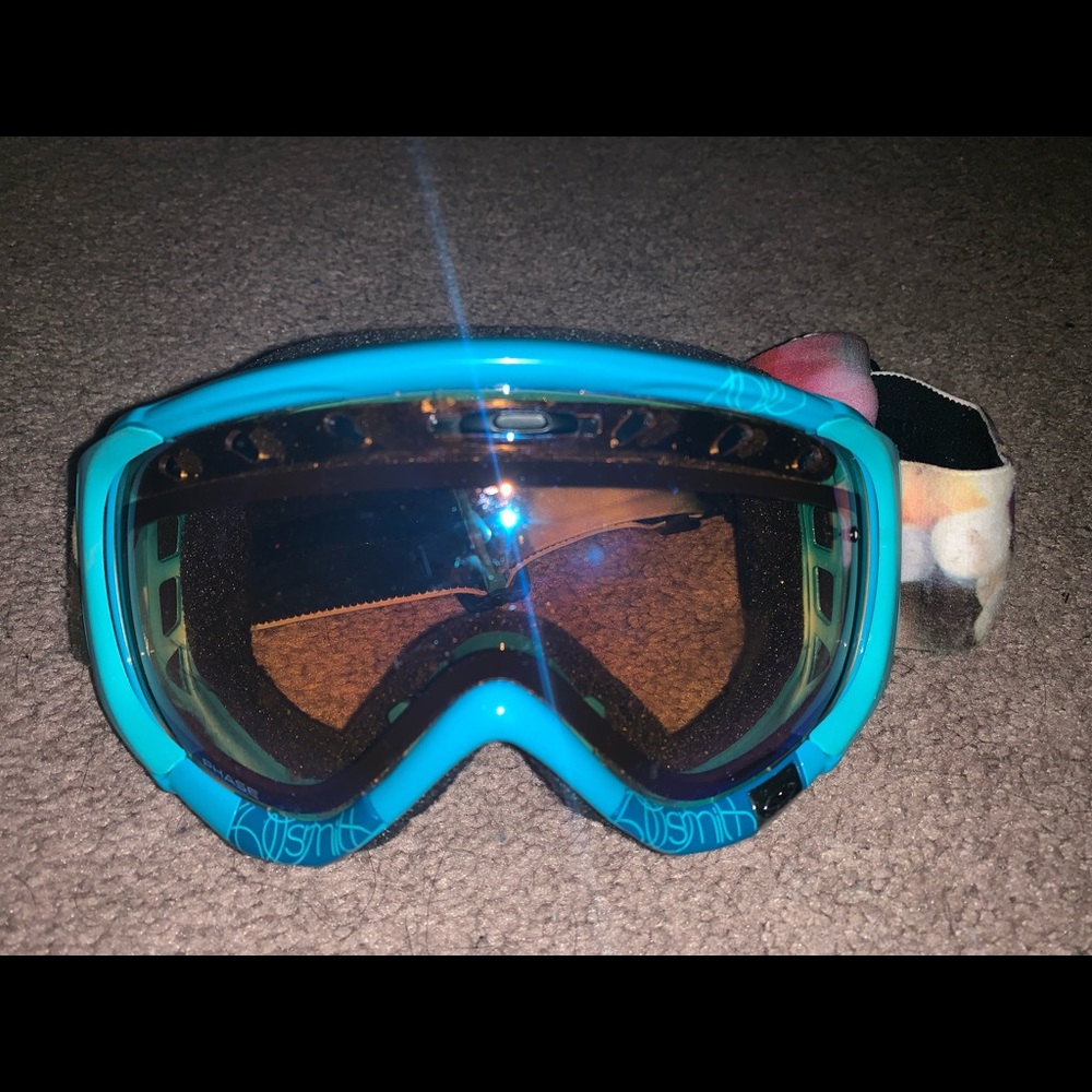 Women’s Smith Ski/Snowboard Goggles